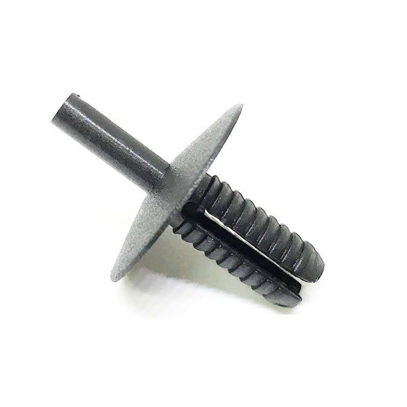 گیره پرچ در حال گسترش