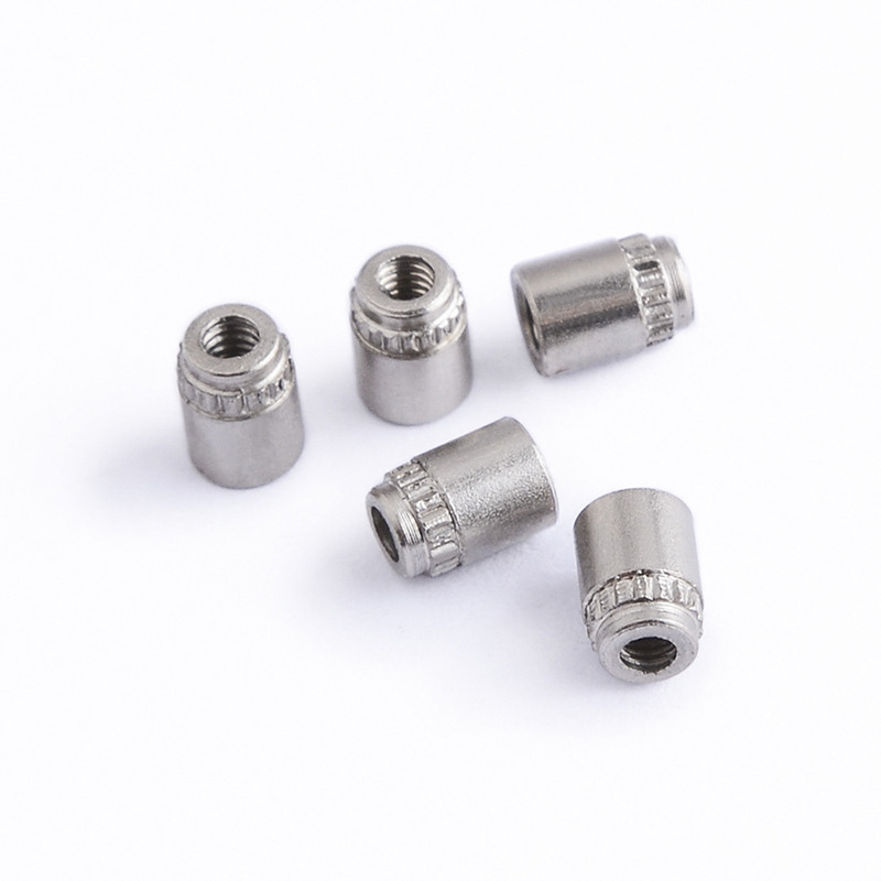 گل میخ پرچ شده سازمان ملل برای برد PCB